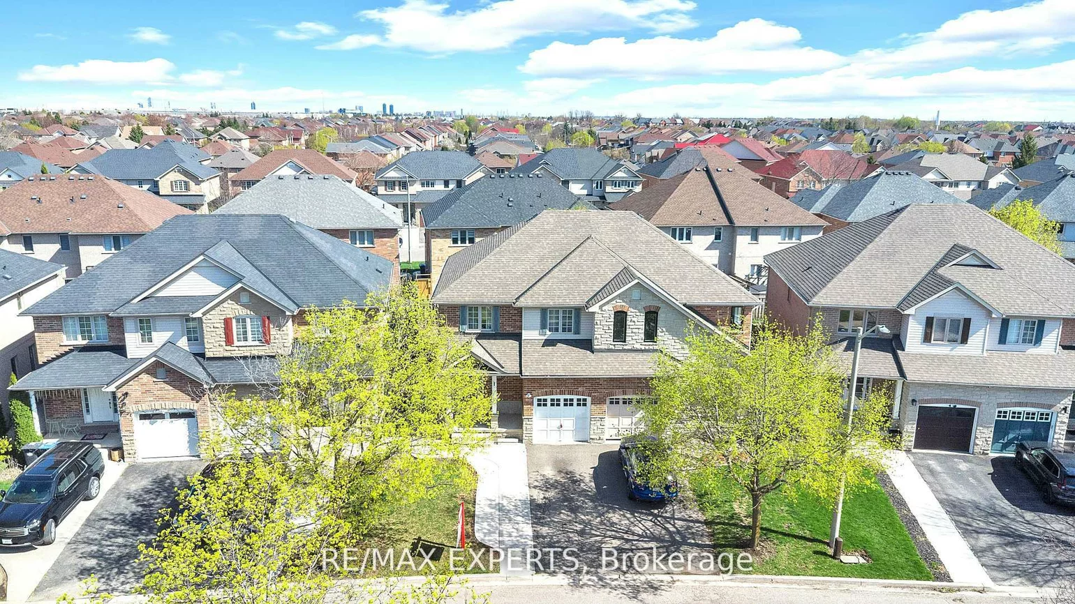 13, Stable, Northwest Sandalwood Parkway, Brampton