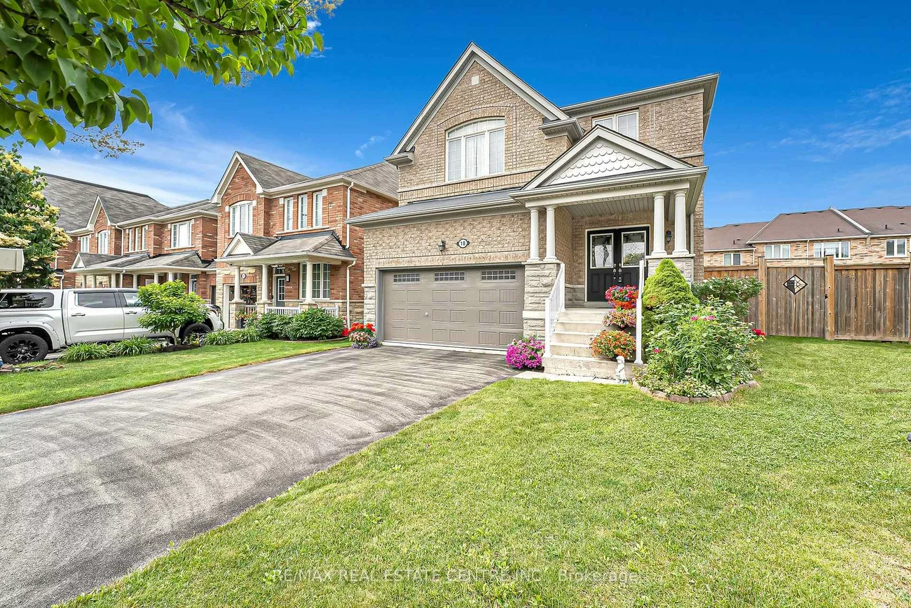 18, Kawana, Bram West, Brampton