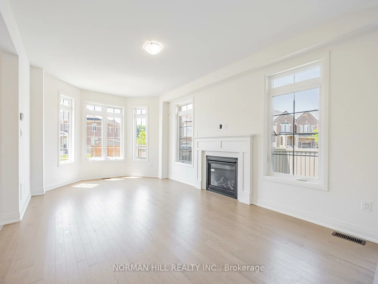 1, Lilestone, Credit Valley, Brampton