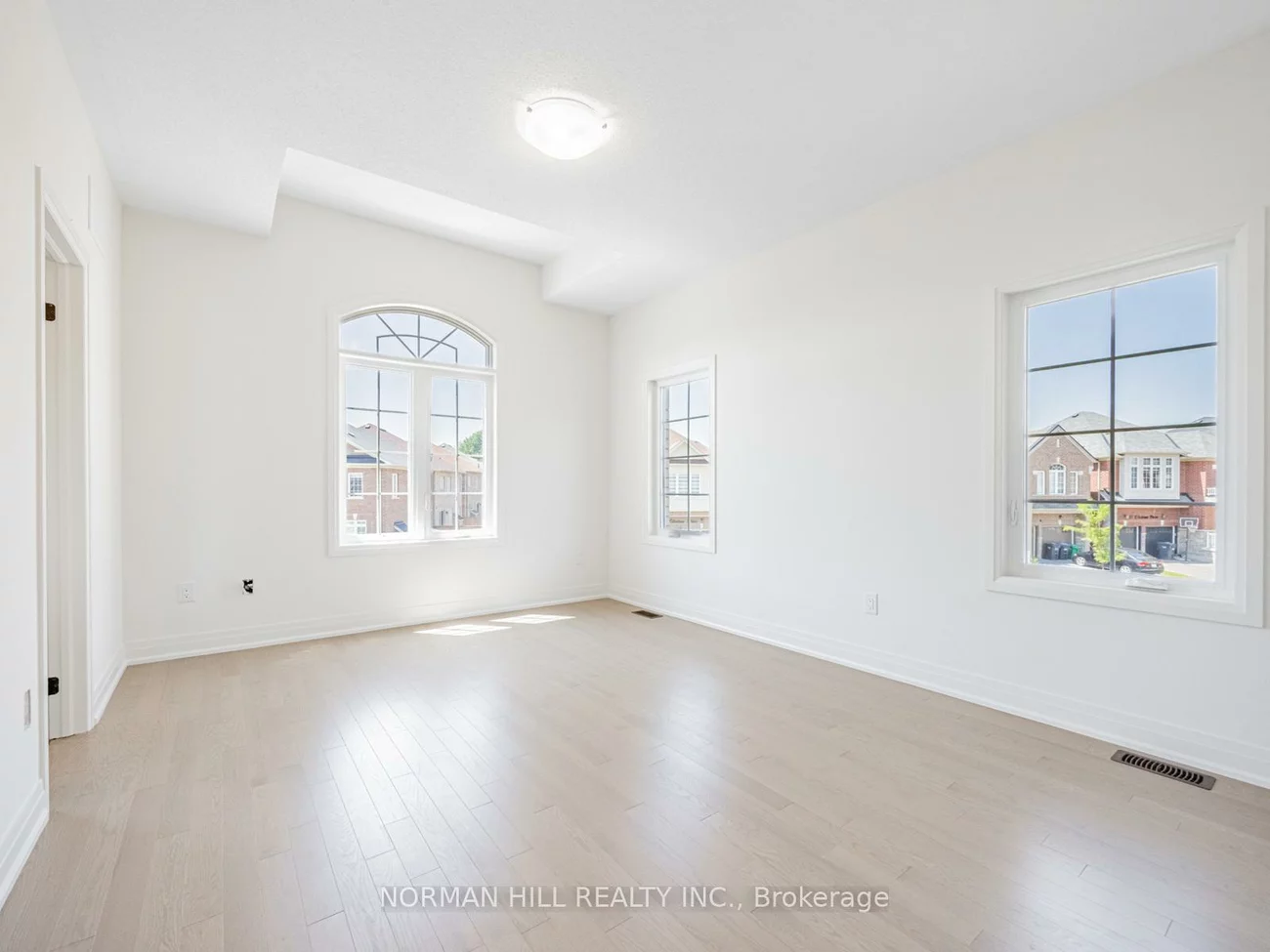 1, Lilestone, Credit Valley, Brampton