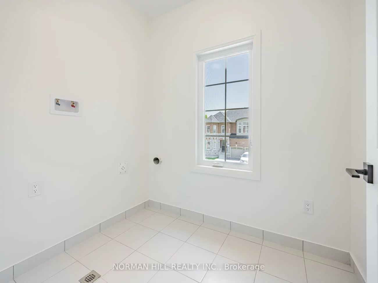 1, Lilestone, Credit Valley, Brampton