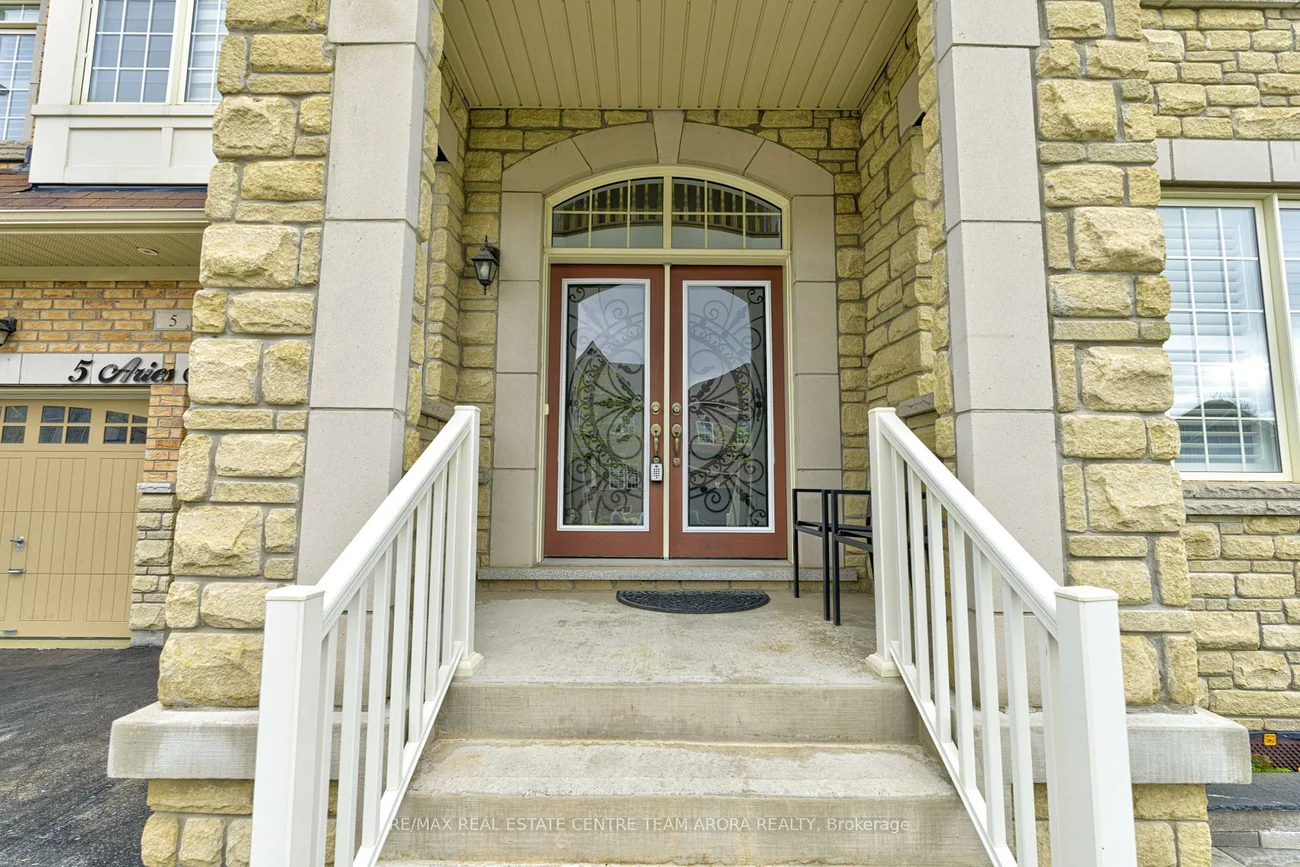 5, Aries, Credit Valley, Brampton