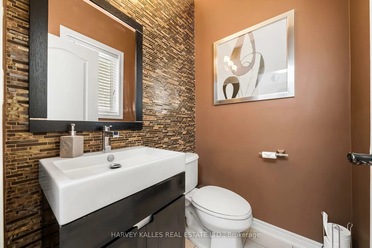 36, Boundbrook, Northwest Sandalwood Parkway, Brampton