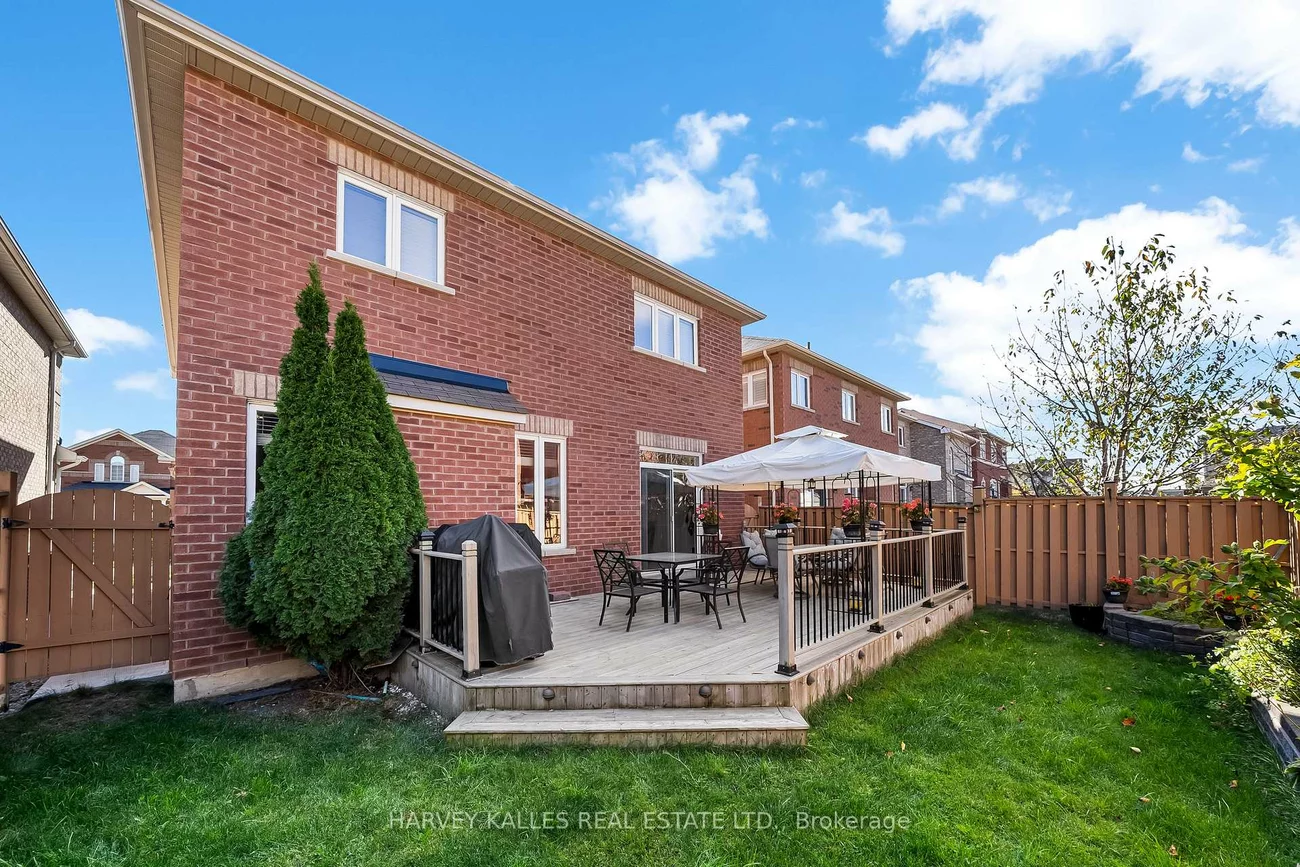 36, Boundbrook, Northwest Sandalwood Parkway, Brampton