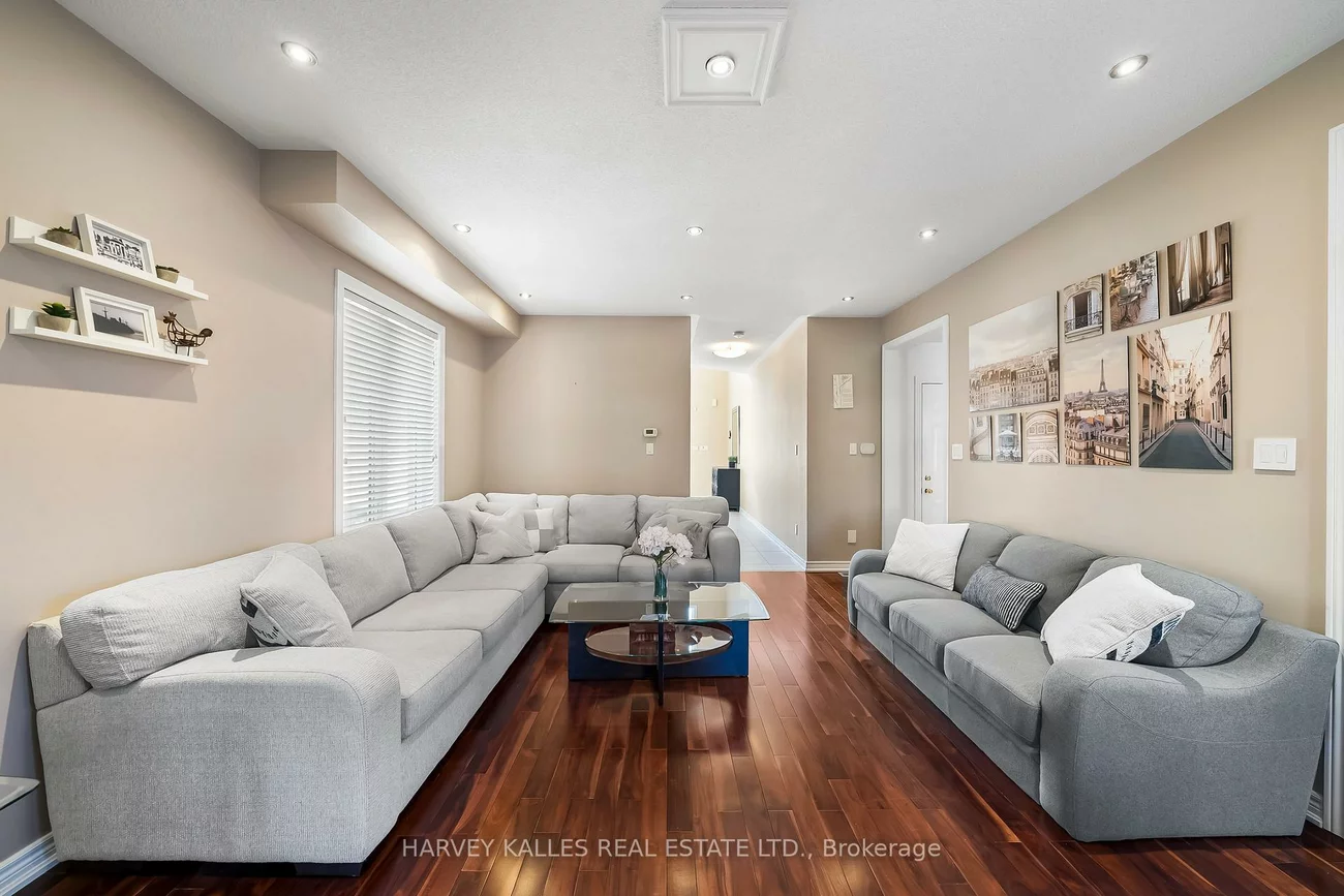 36, Boundbrook, Northwest Sandalwood Parkway, Brampton