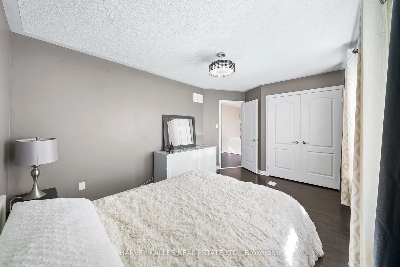 36, Boundbrook, Northwest Sandalwood Parkway, Brampton