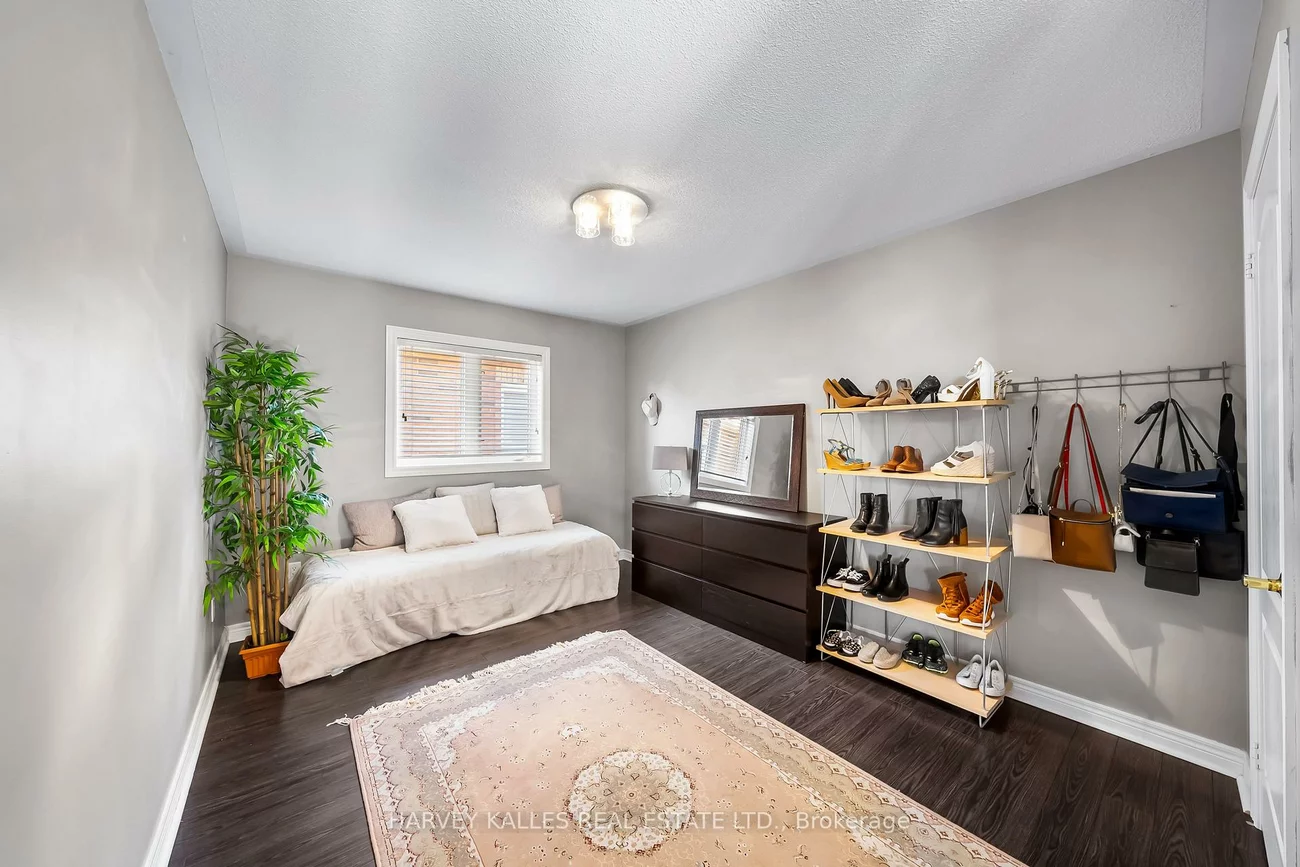 36, Boundbrook, Northwest Sandalwood Parkway, Brampton