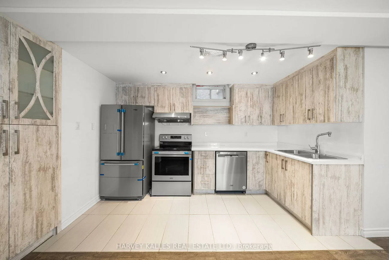 36, Boundbrook, Northwest Sandalwood Parkway, Brampton