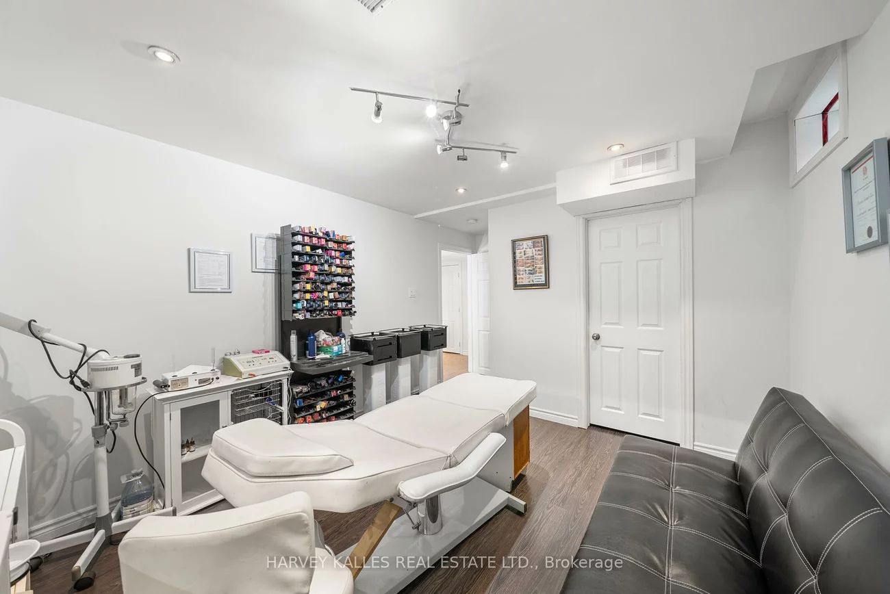 36, Boundbrook, Northwest Sandalwood Parkway, Brampton