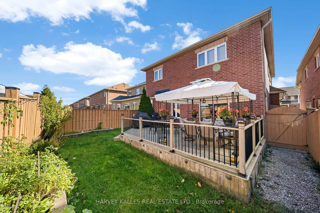 36, Boundbrook, Northwest Sandalwood Parkway, Brampton