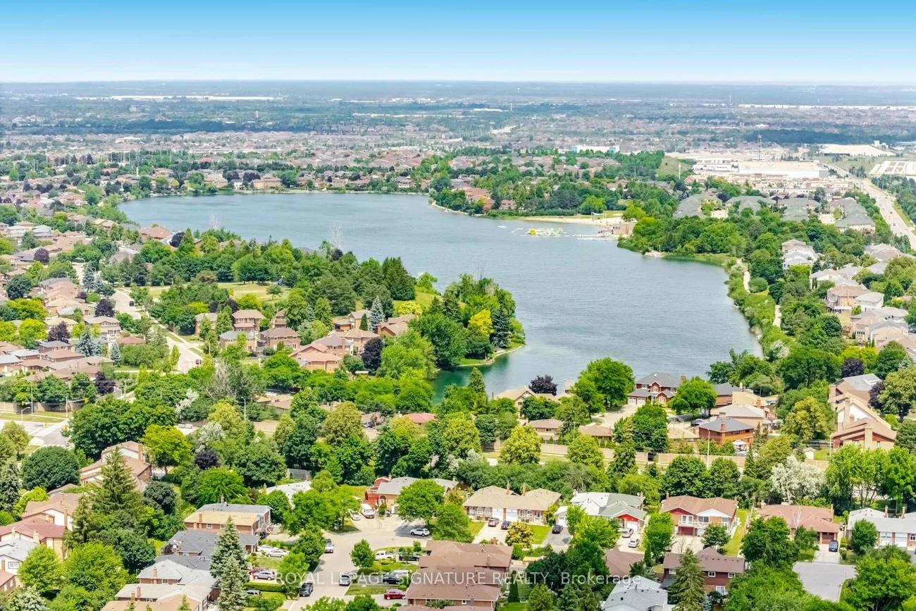 71, Mandarin, Central Park, Brampton