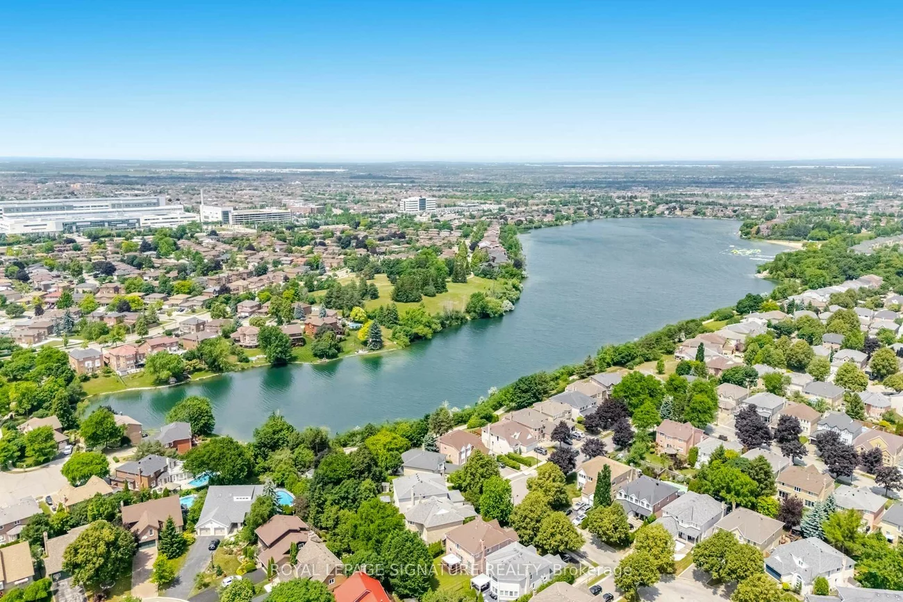 71, Mandarin, Central Park, Brampton