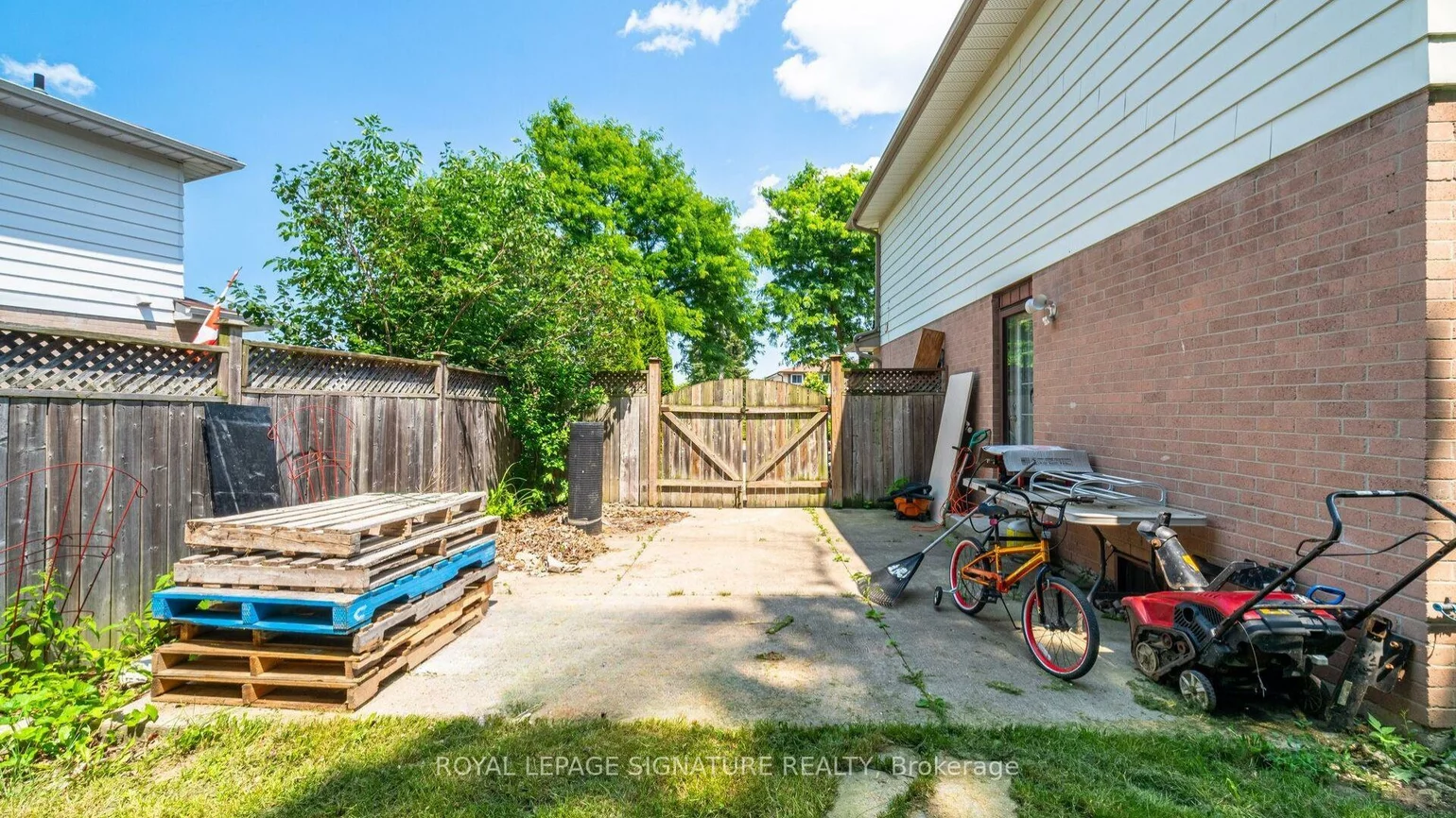 71, Mandarin, Central Park, Brampton