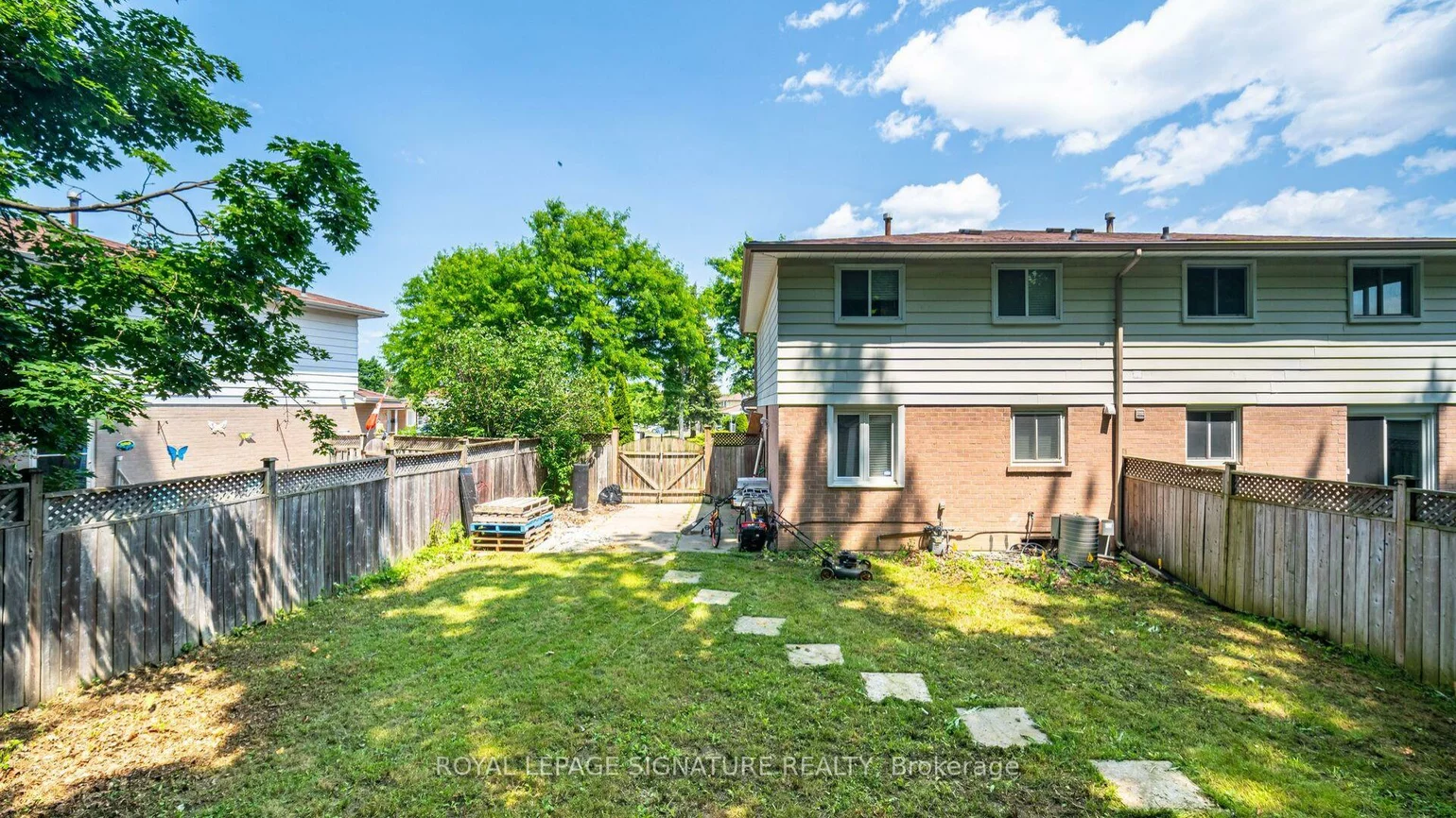 71, Mandarin, Central Park, Brampton