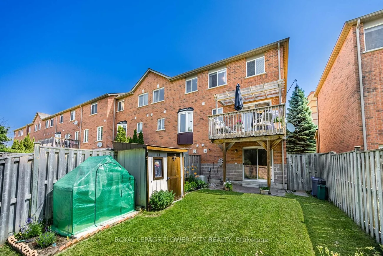 120, Railroad, Downtown Brampton, Brampton