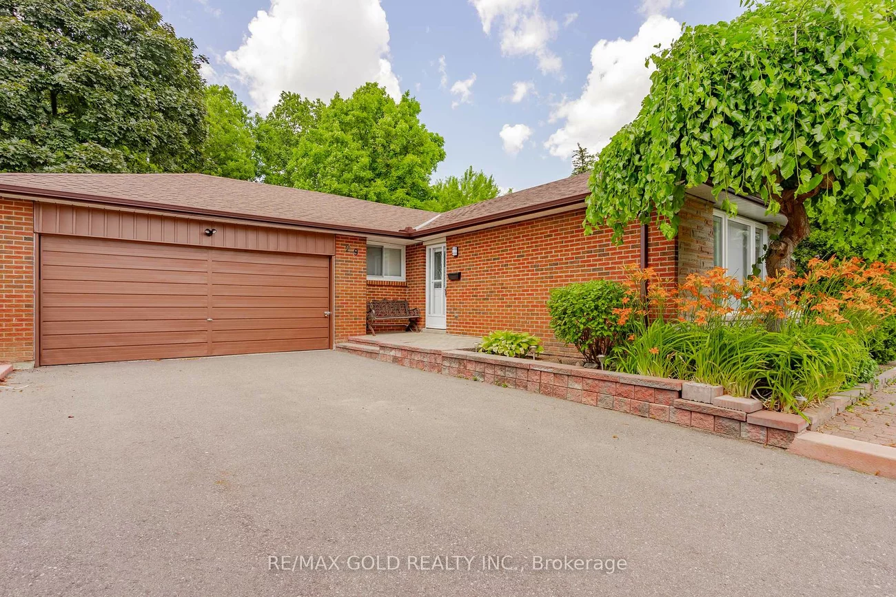 29, Devonshire, Southgate, Brampton