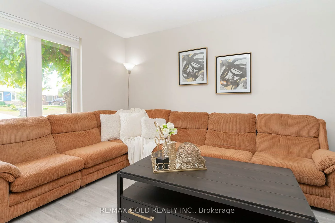 29, Devonshire, Southgate, Brampton