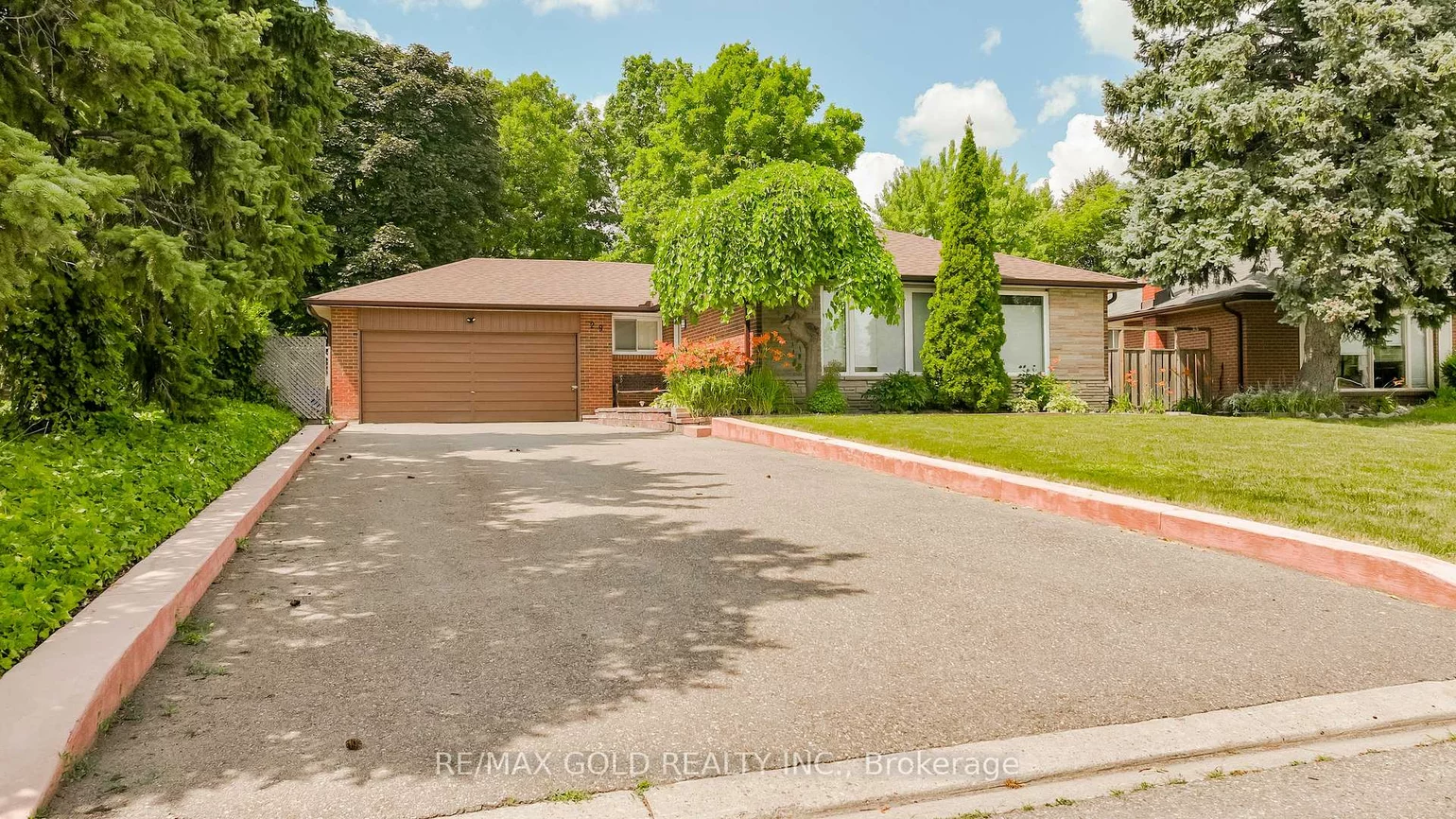 29, Devonshire, Southgate, Brampton