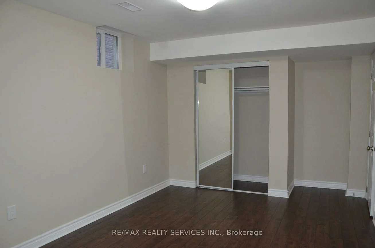 9, Beechmont, Credit Valley, Brampton