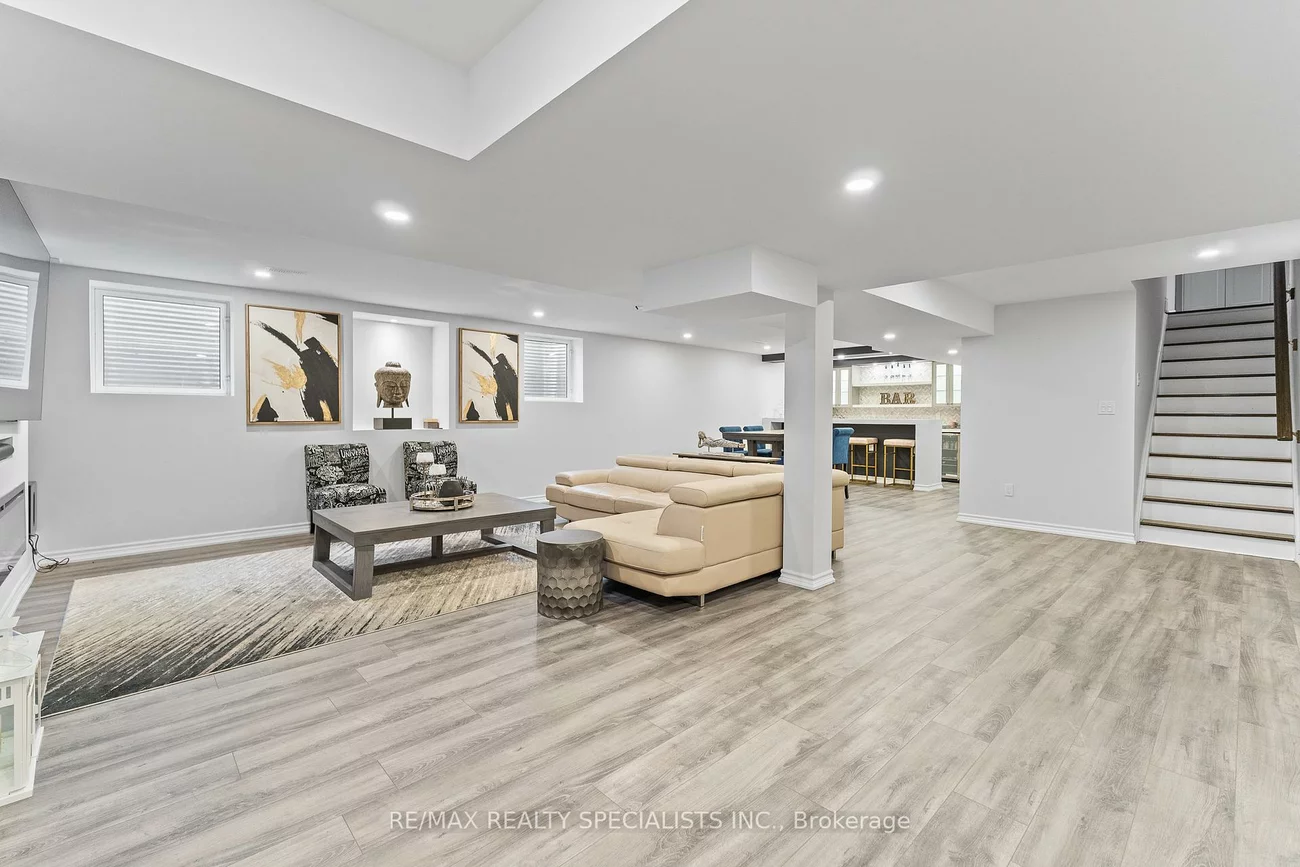 21, Lauderhill, Vales of Castlemore North, Brampton