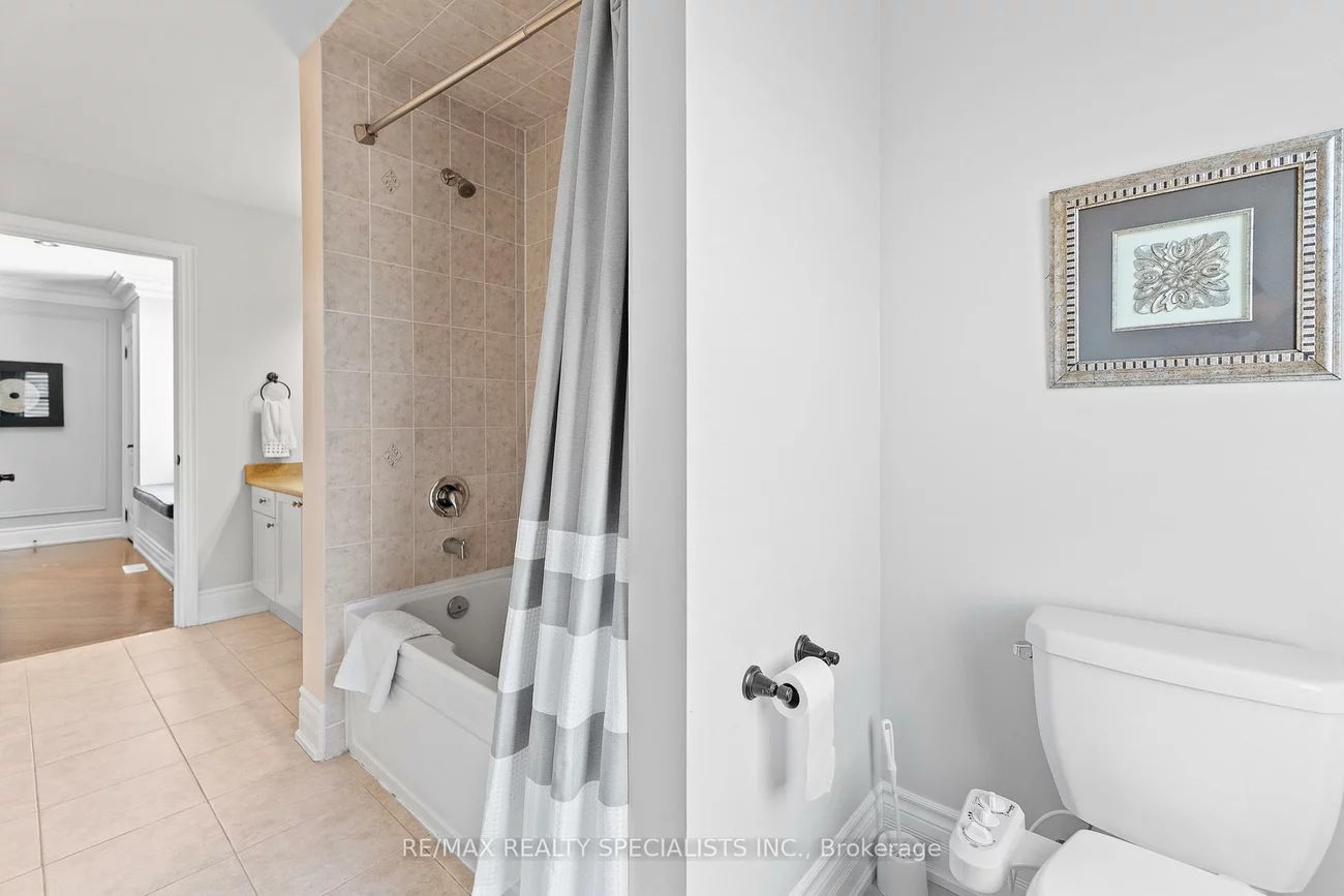 21, Lauderhill, Vales of Castlemore North, Brampton