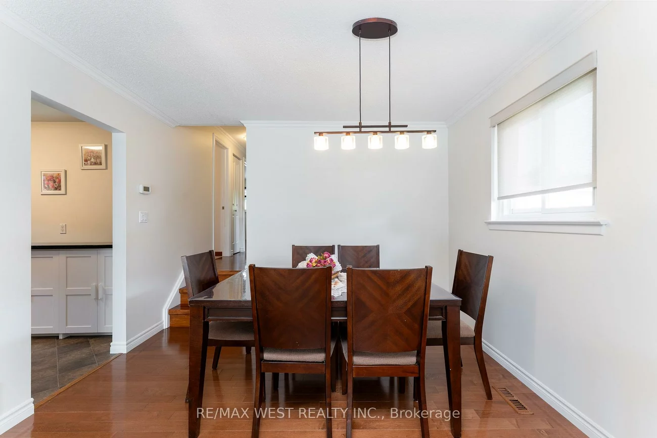 44, Fidelia, Southgate, Brampton