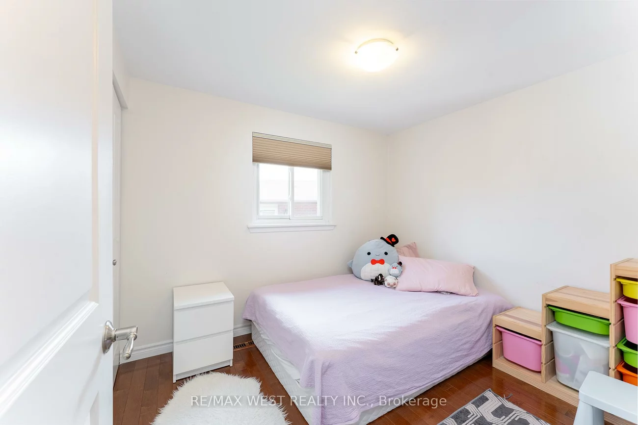 44, Fidelia, Southgate, Brampton