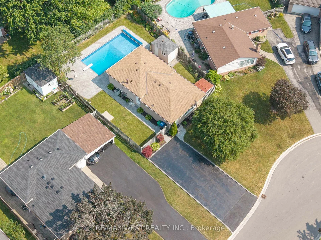 44, Fidelia, Southgate, Brampton