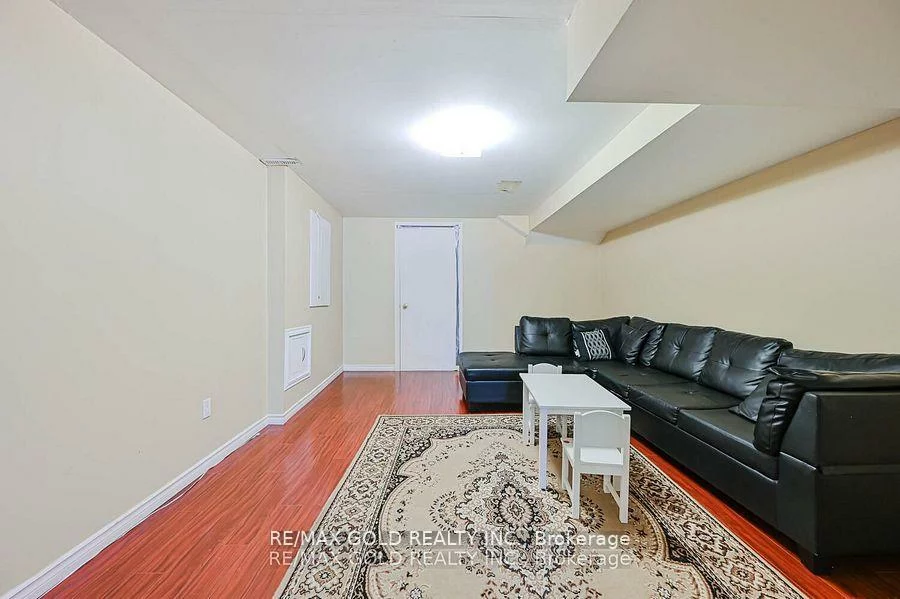 11, Caversham, Sandringham-Wellington, Brampton