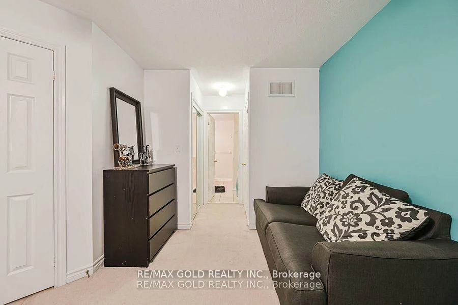 11, Caversham, Sandringham-Wellington, Brampton