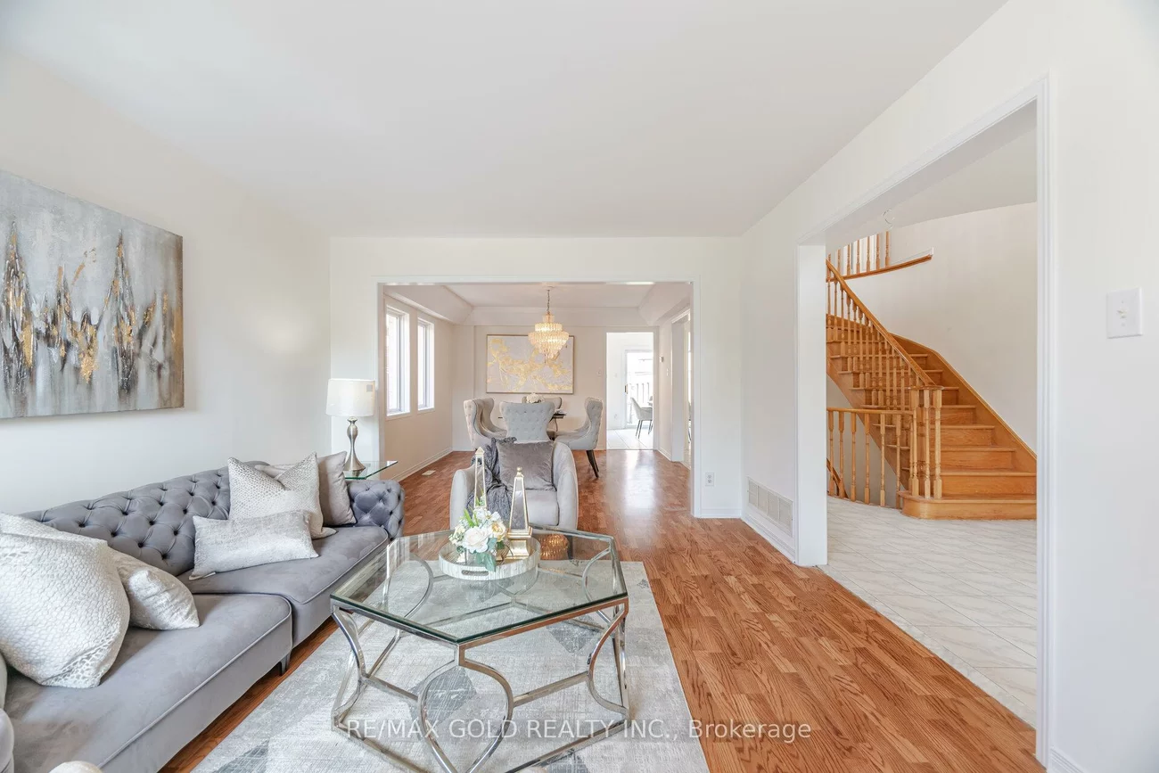 32, Hollybush, Sandringham-Wellington, Brampton