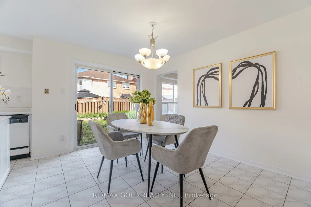 32, Hollybush, Sandringham-Wellington, Brampton