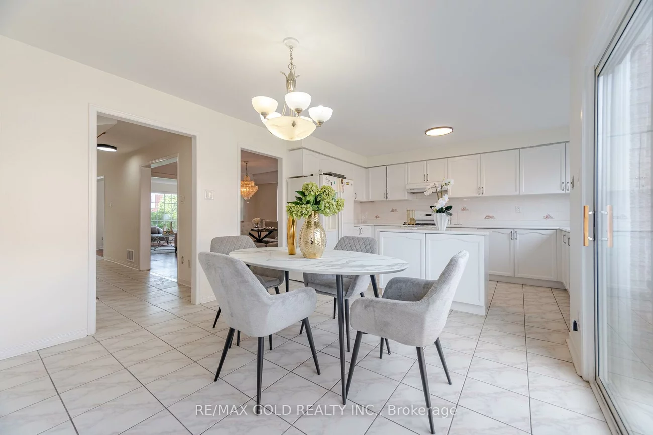 32, Hollybush, Sandringham-Wellington, Brampton