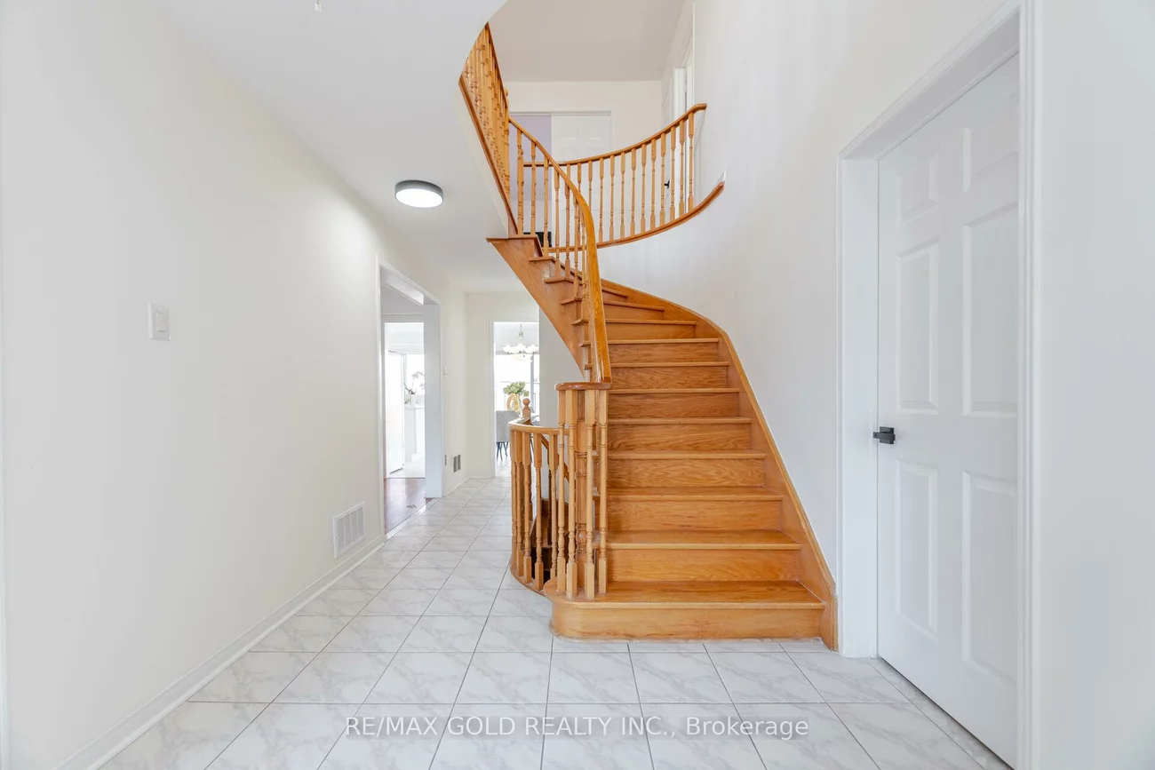 32, Hollybush, Sandringham-Wellington, Brampton