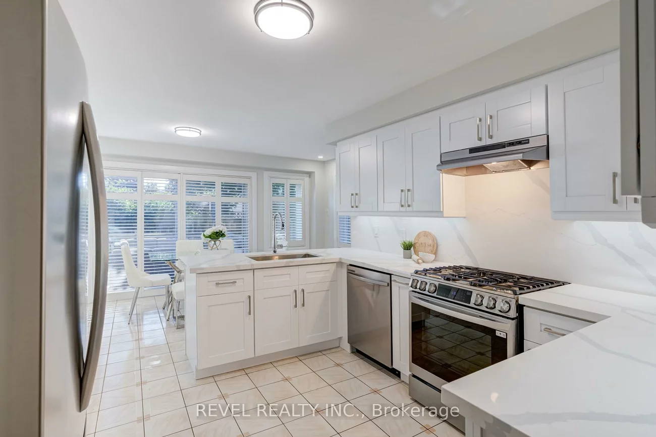 6, Lone Oak, Westgate, Brampton