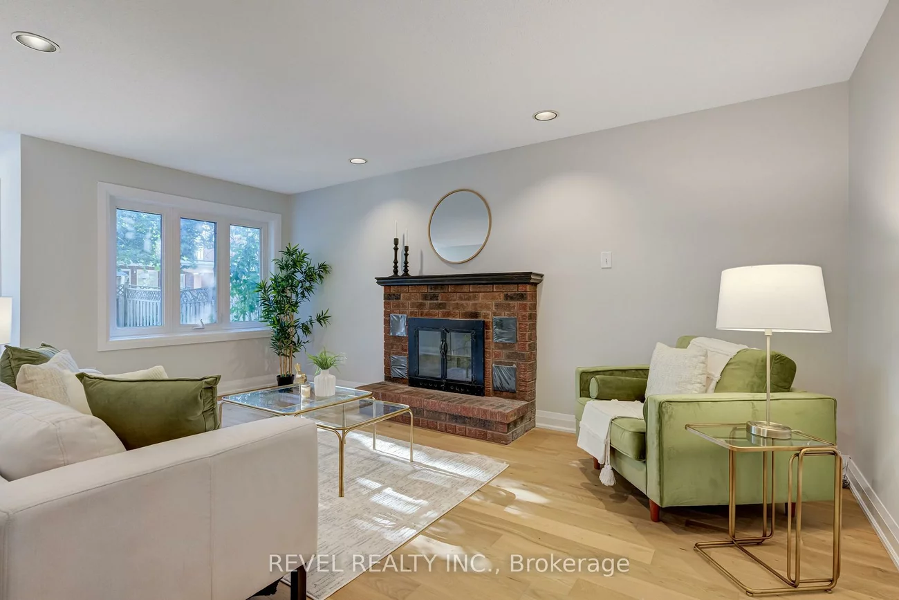 6, Lone Oak, Westgate, Brampton