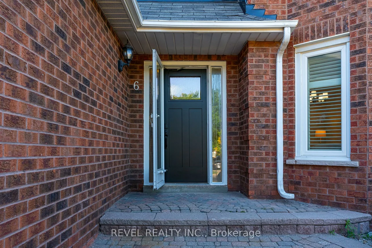 6, Lone Oak, Westgate, Brampton