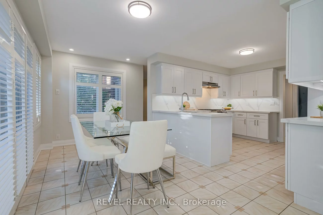 6, Lone Oak, Westgate, Brampton