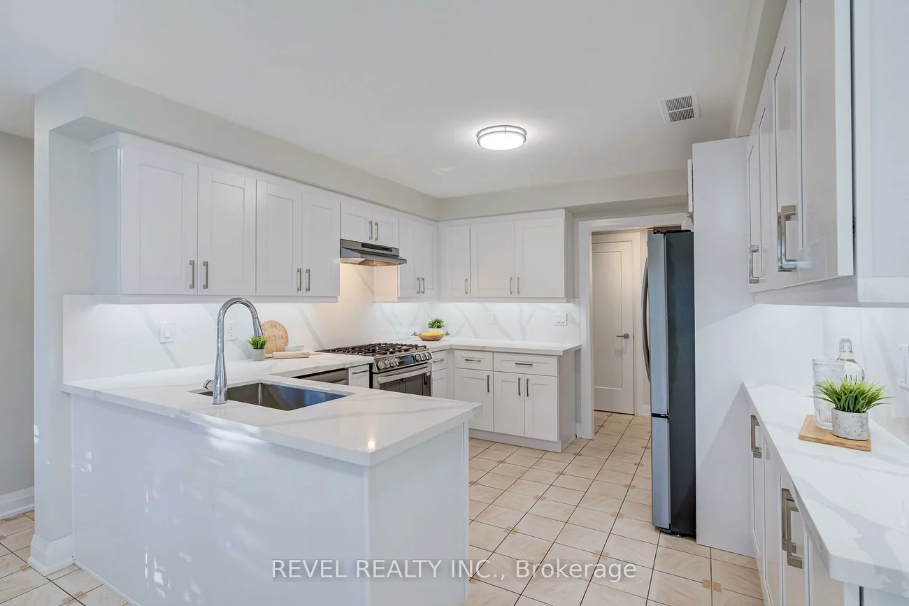 6, Lone Oak, Westgate, Brampton