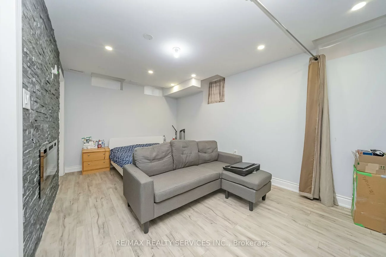 82, Evanwood, Credit Valley, Brampton