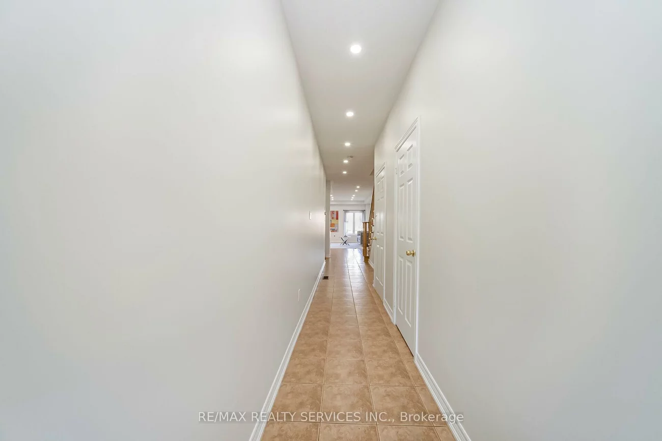 82, Evanwood, Credit Valley, Brampton