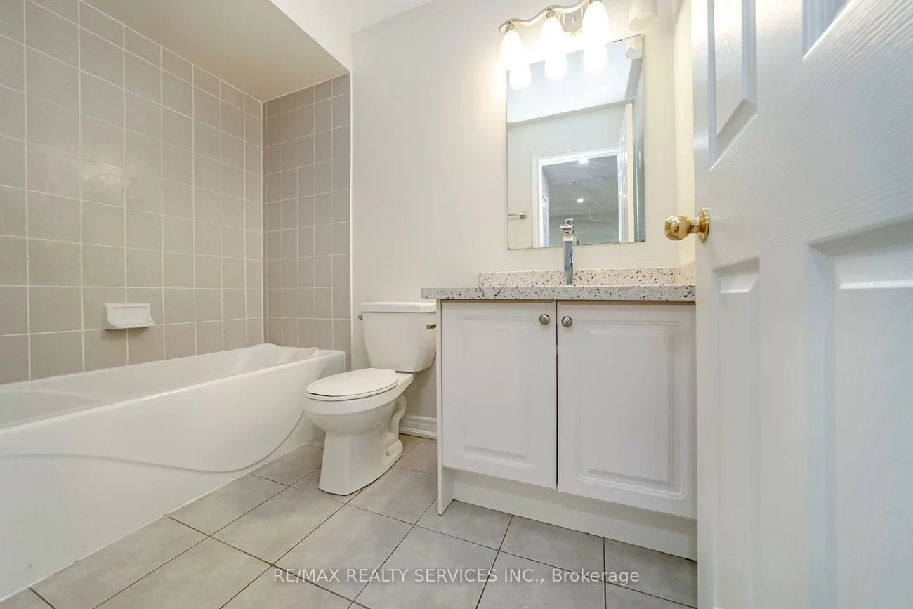 82, Evanwood, Credit Valley, Brampton