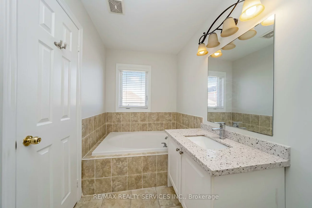 82, Evanwood, Credit Valley, Brampton