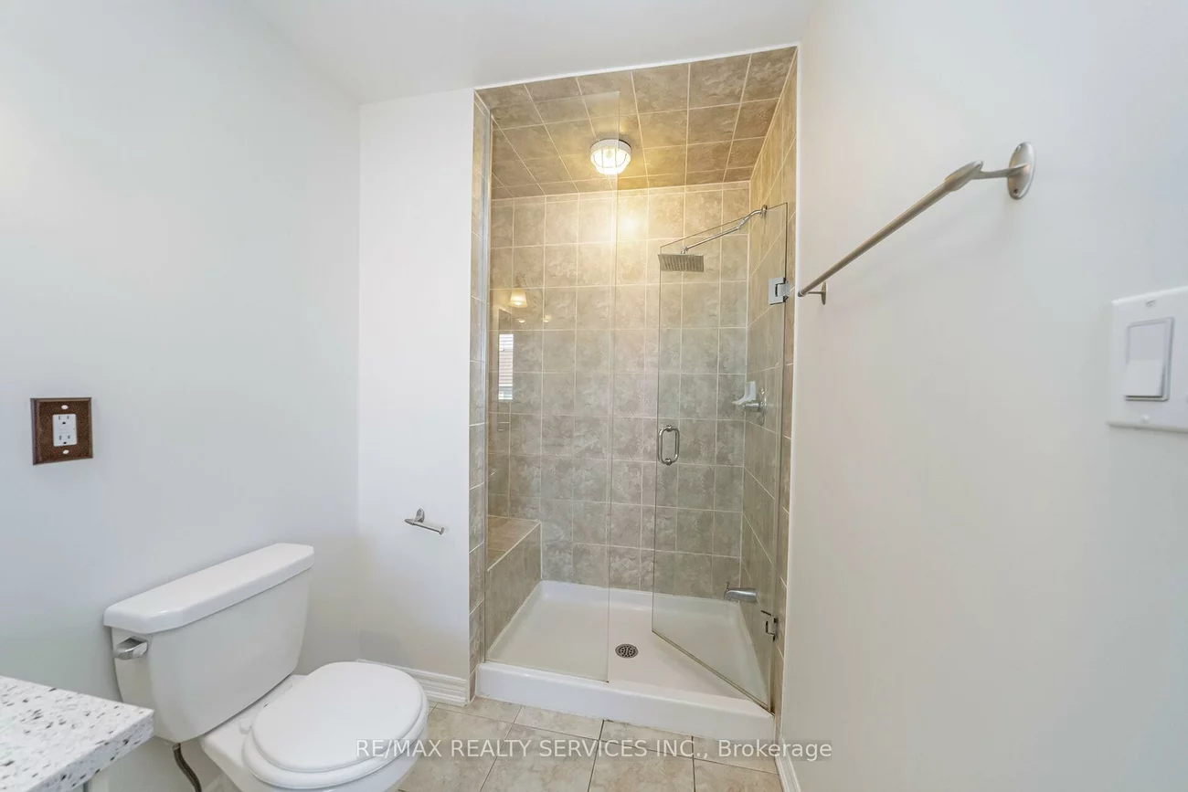 82, Evanwood, Credit Valley, Brampton
