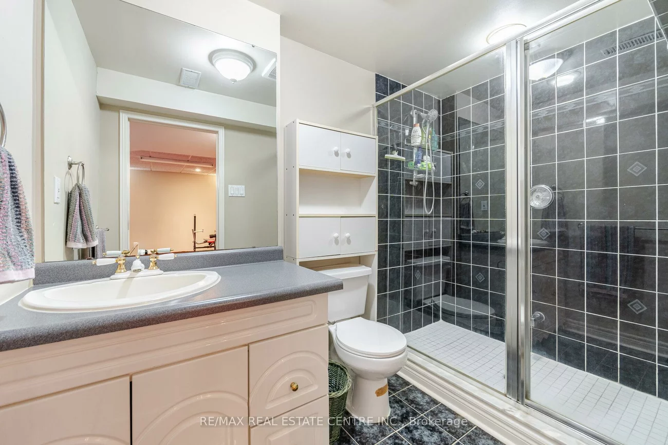30, Creekwood, Snelgrove, Brampton