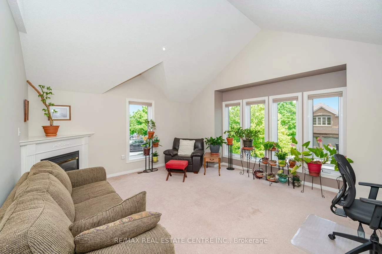30, Creekwood, Snelgrove, Brampton