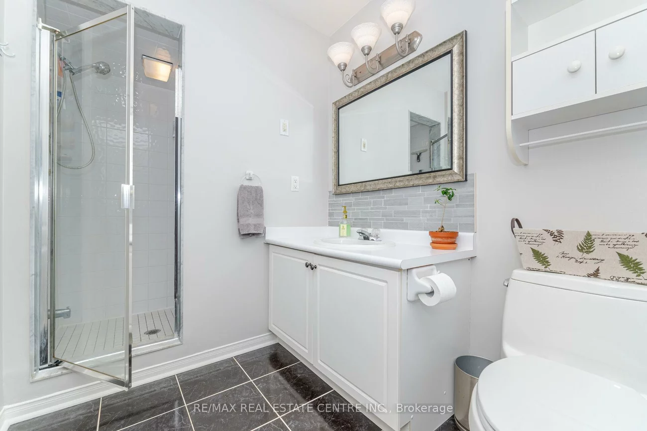 30, Creekwood, Snelgrove, Brampton