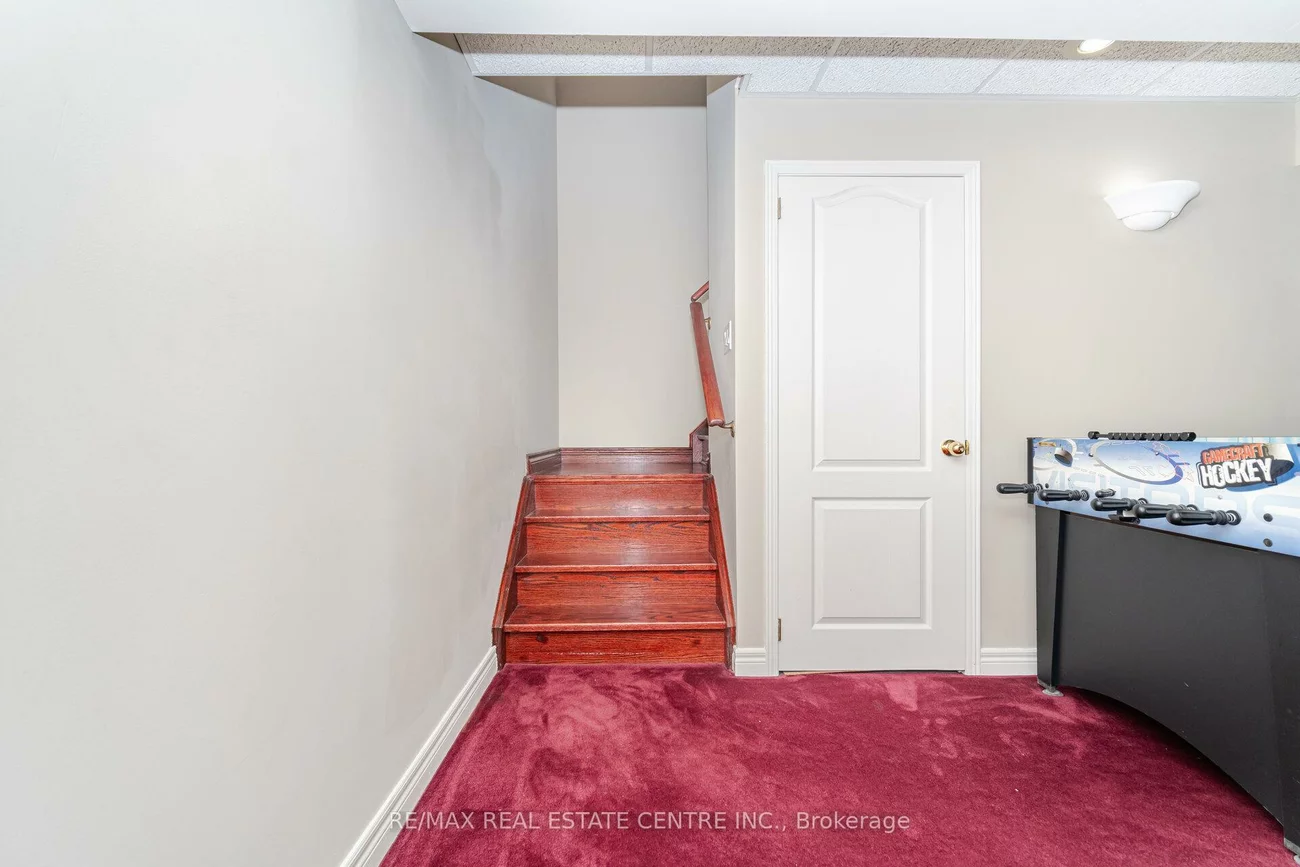 30, Creekwood, Snelgrove, Brampton