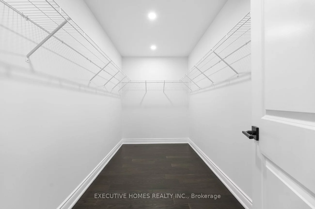 25, Ixworth, Bram West, Brampton