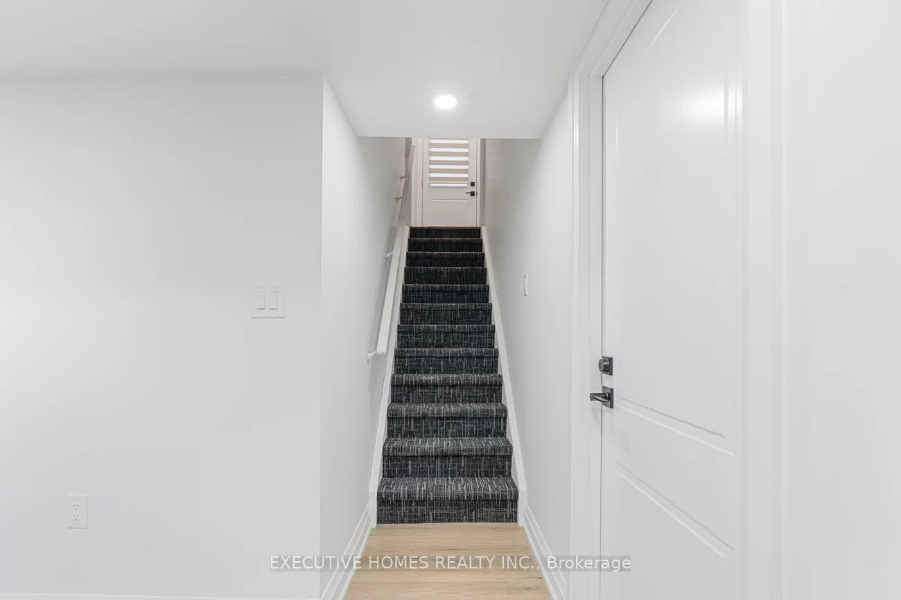 25, Ixworth, Bram West, Brampton